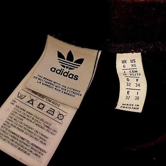 Black adidas leggings with 3 white strips on side - Picture 5 of 9